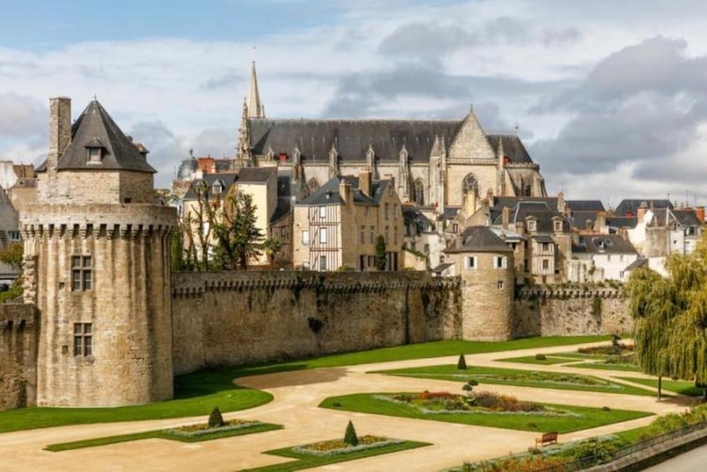 Logement Au Calme Avec Jardin Proche De Vannes Elven Ngoại thất bức ảnh